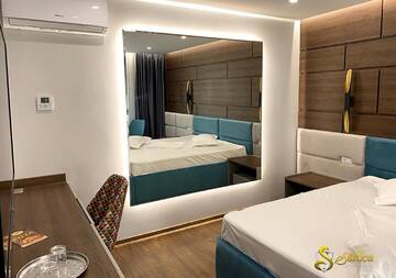 Фото номера Улучшенный двухместный номер с 1 кроватью Мотели Hotel Saftica г. Săftica 13
