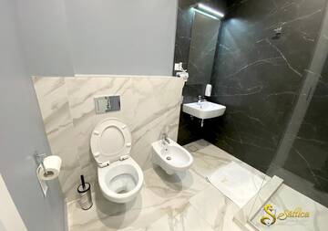 Фото номера Улучшенный двухместный номер с 1 кроватью Мотели Hotel Saftica г. Săftica 10