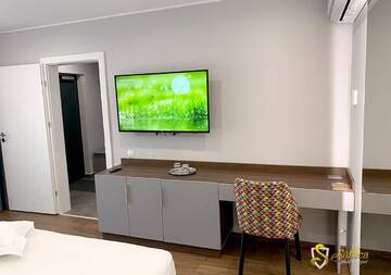 Фото номера Улучшенный двухместный номер с 1 кроватью Мотели Hotel Saftica г. Săftica 7
